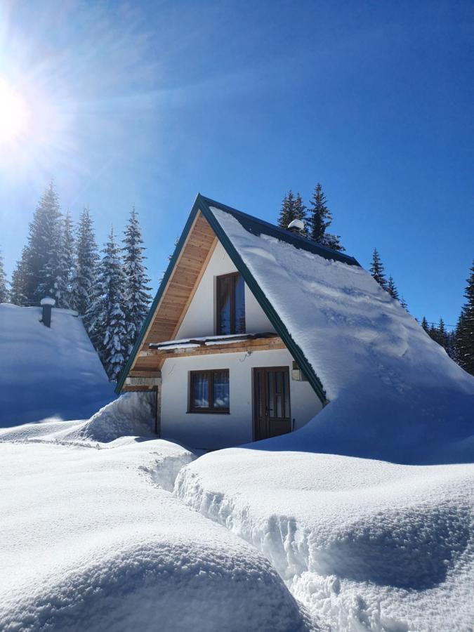 Ville Uskoci Zabljak  Luaran gambar