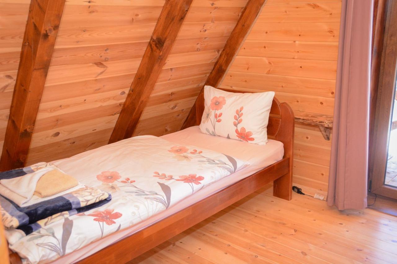 Ville Uskoci Zabljak  Luaran gambar